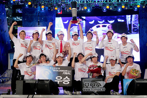 http://news.replays.net//news/webdownloadphoto/2011-12-21/1324479341_4.jpg