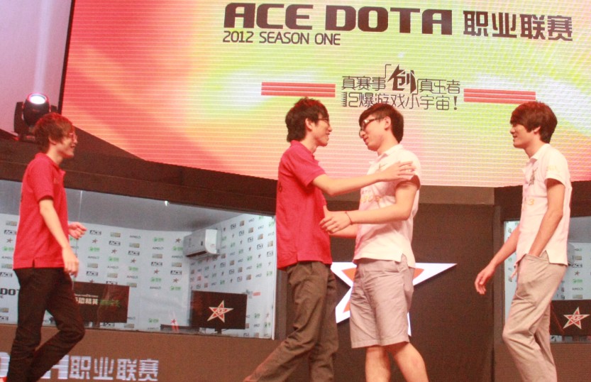 {关于dota2英雄的段子}.